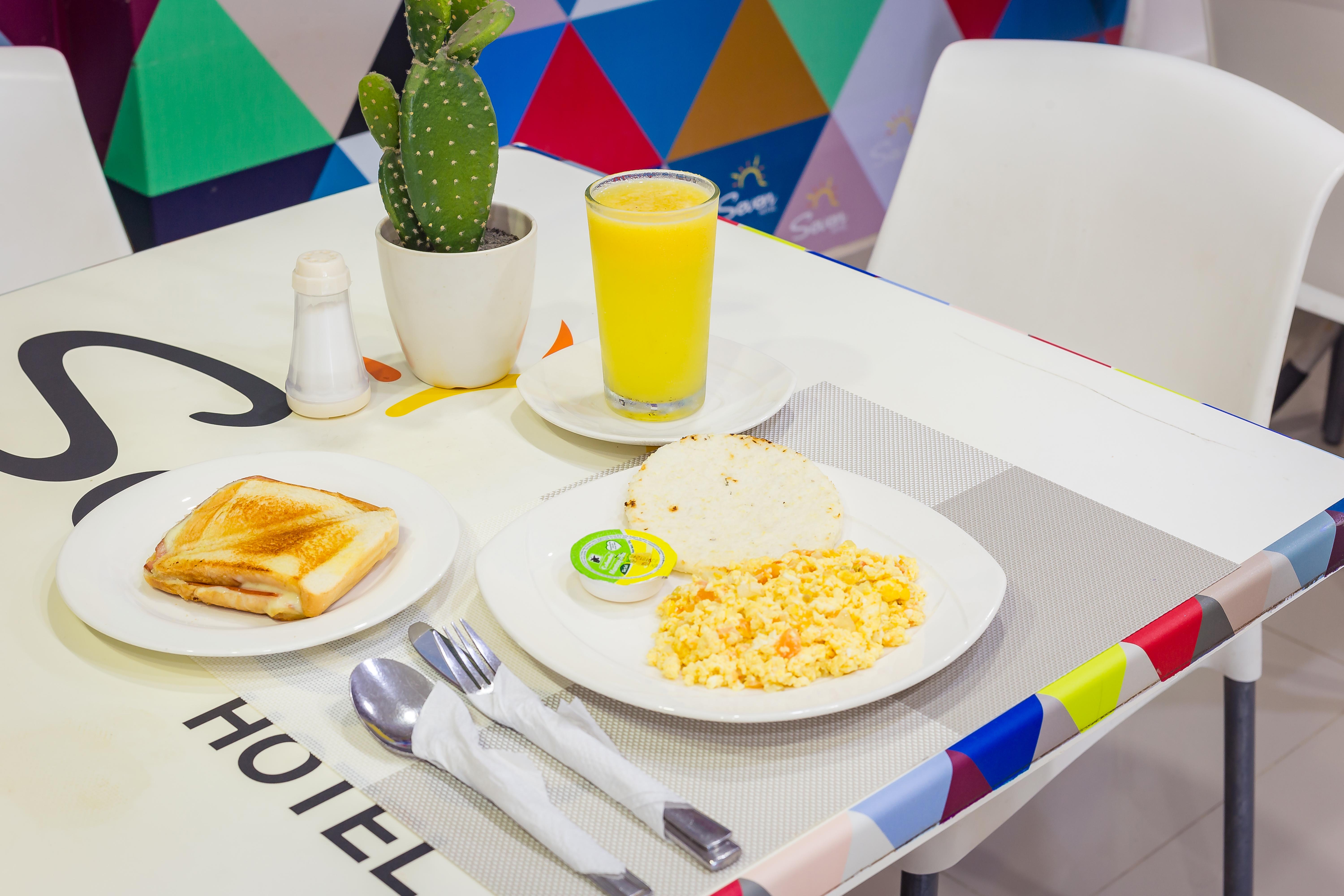 Hotel Seven Montería エクステリア 写真