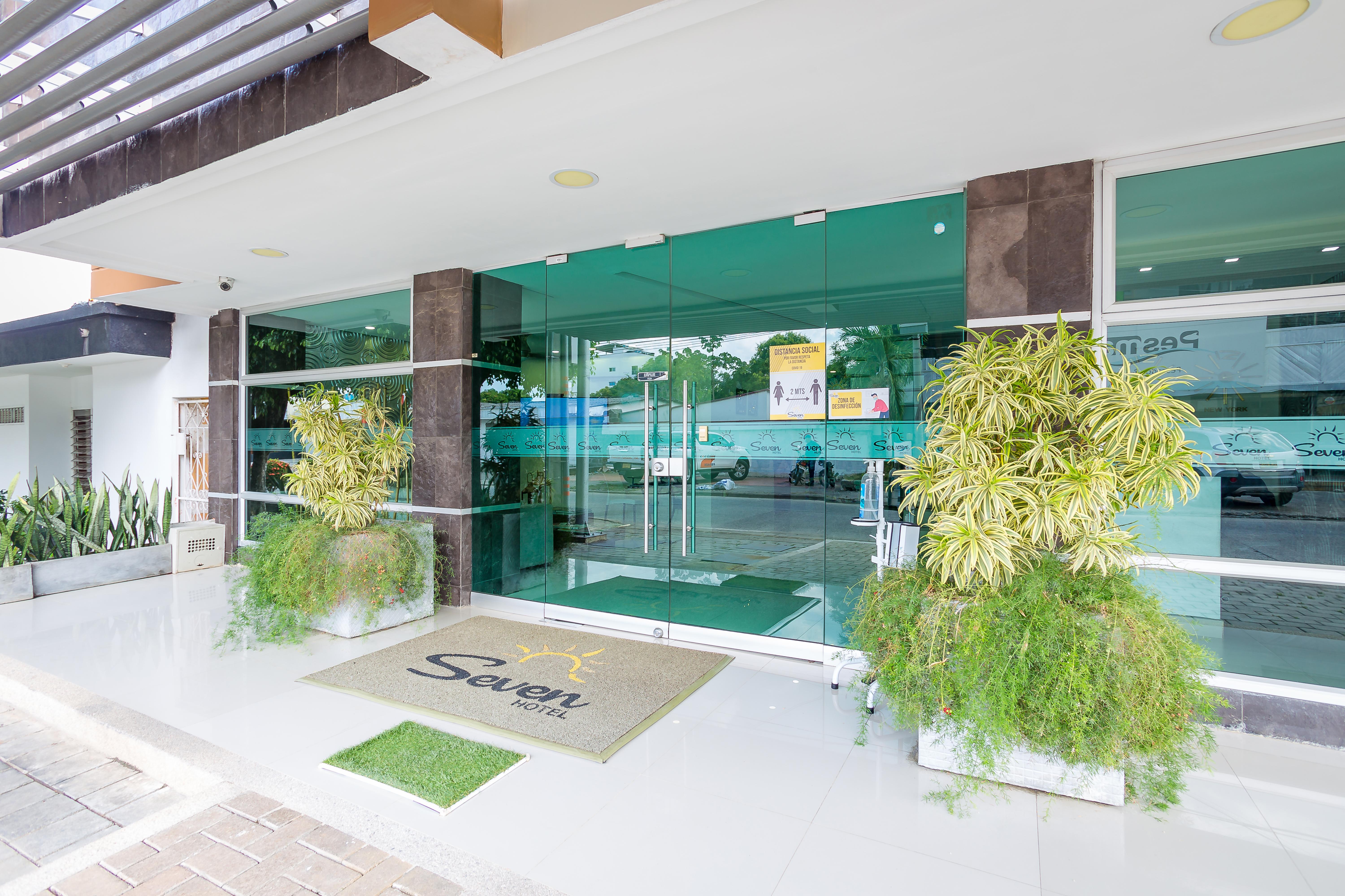 Hotel Seven Montería エクステリア 写真