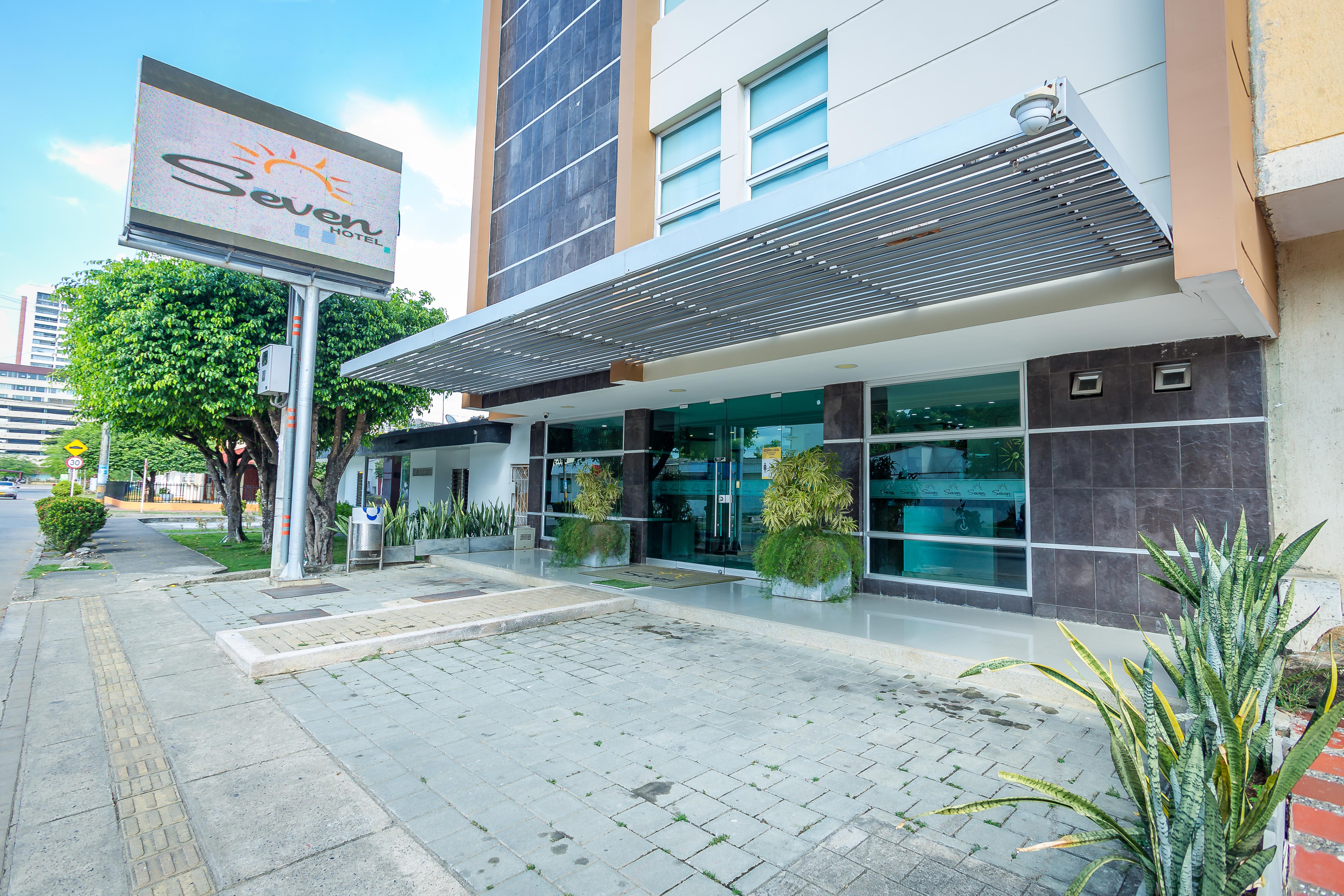 Hotel Seven Montería エクステリア 写真