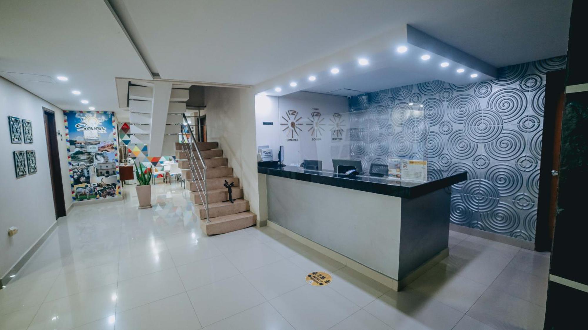 Hotel Seven Montería エクステリア 写真